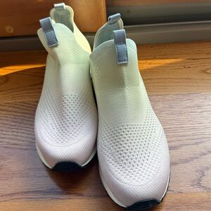 Urban Sport pastel lace-less sneakers